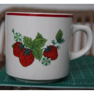 Ming Pao Strawberry Ceramic Coffee Mug White Red Trim Vintage Cottagecore 3 inch